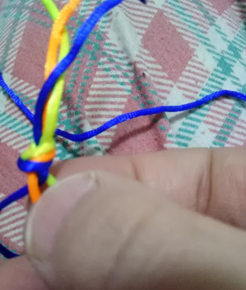 三根线的手链怎么编好看教程图解