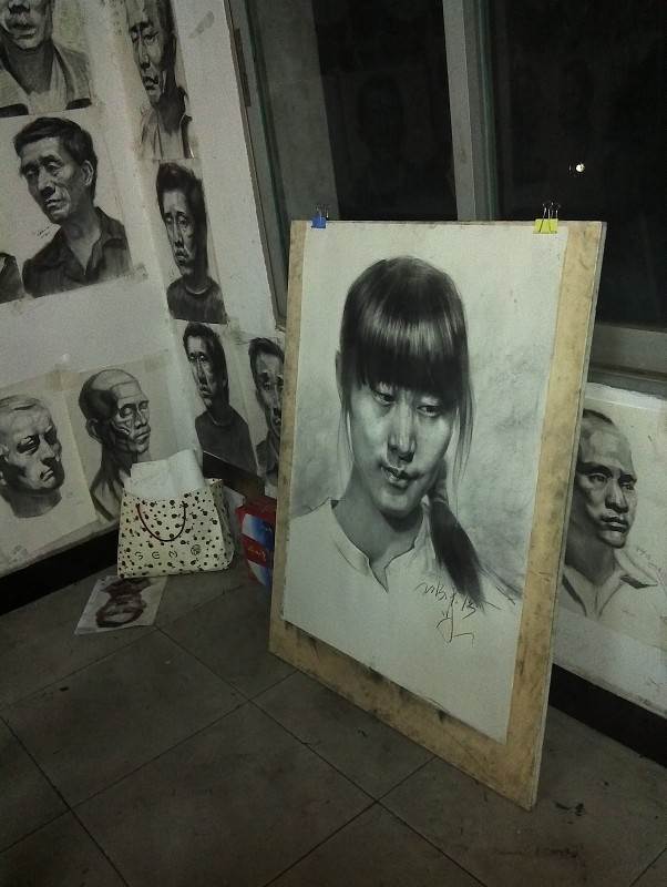 朋毛才仁人物素描头像作品欣赏