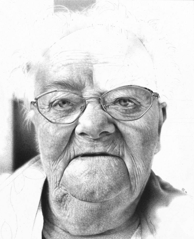 十张来自艺术家Antonio Finelli的老人肖像写实素描画