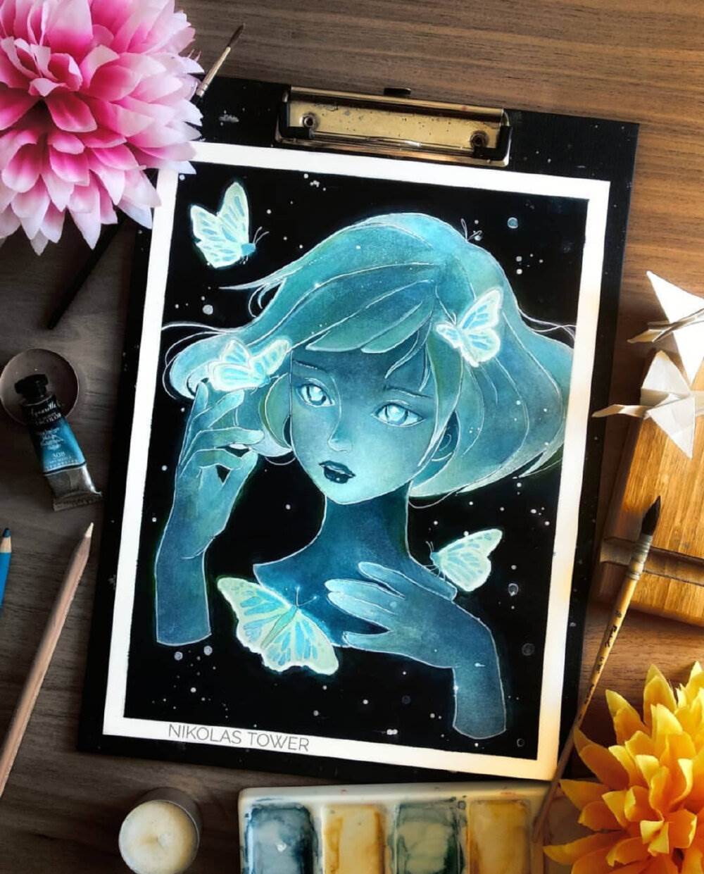 水彩画的彩色卡通人物