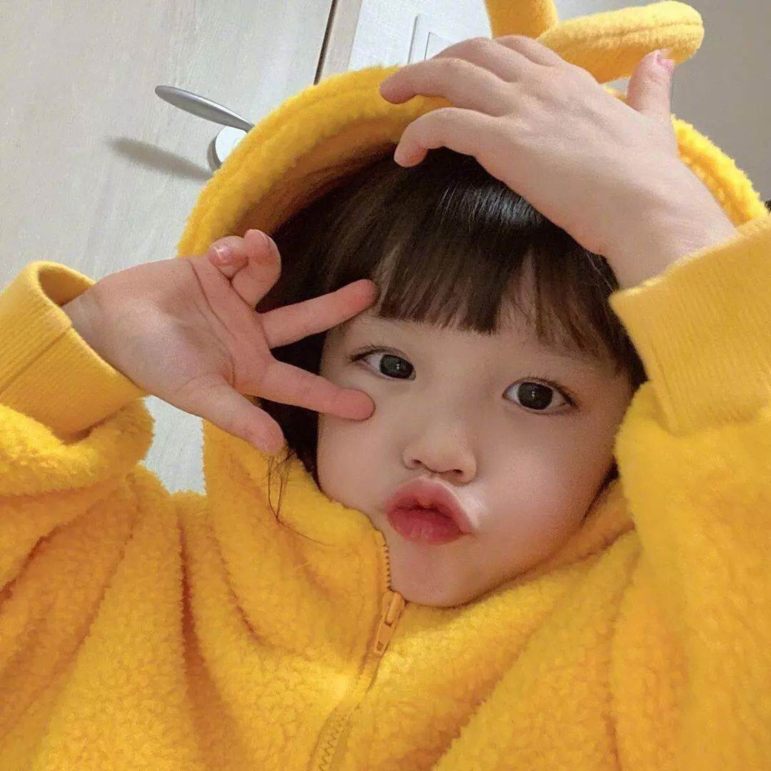 可爱小女孩