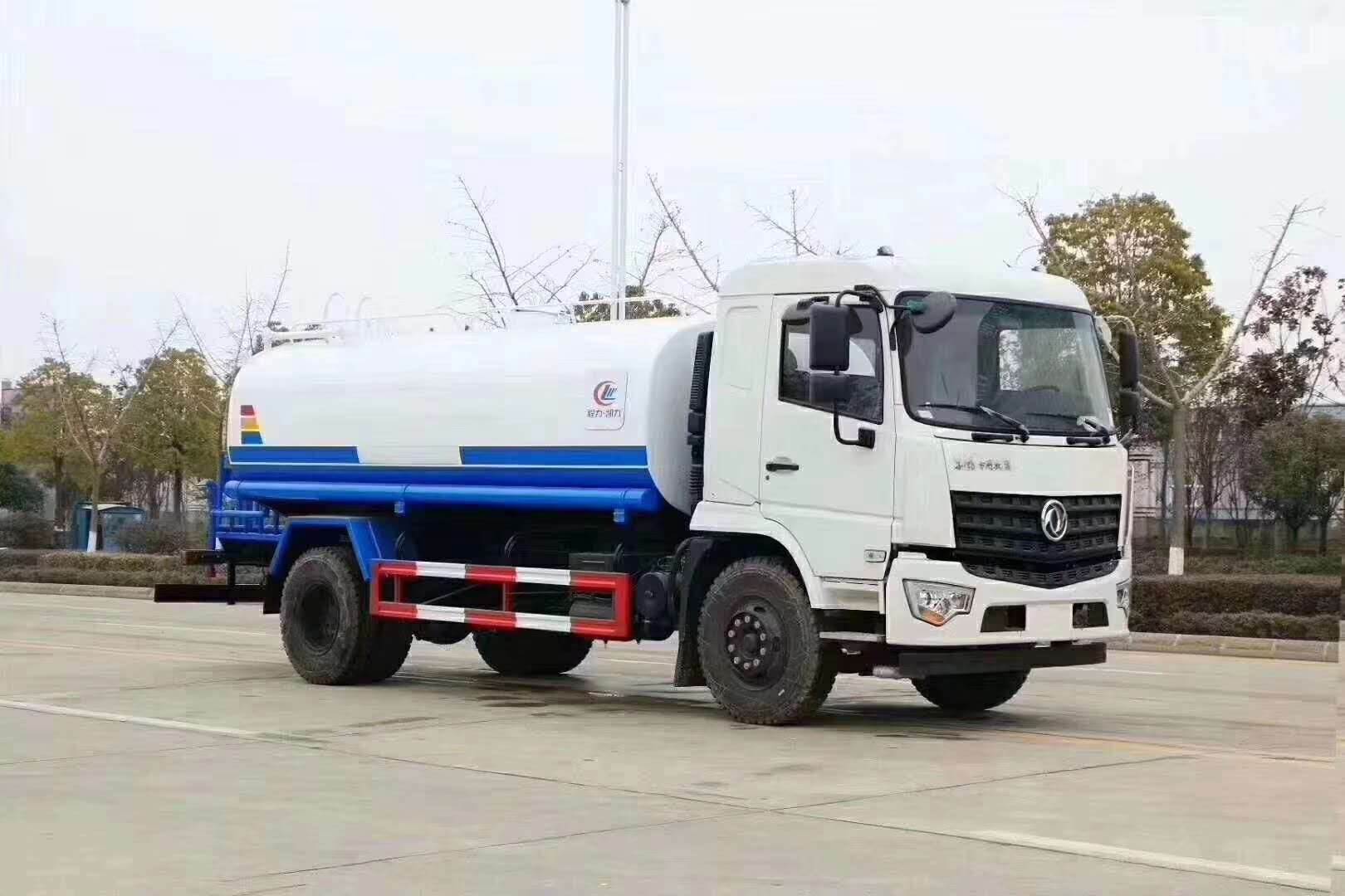 洒水车简笔画
